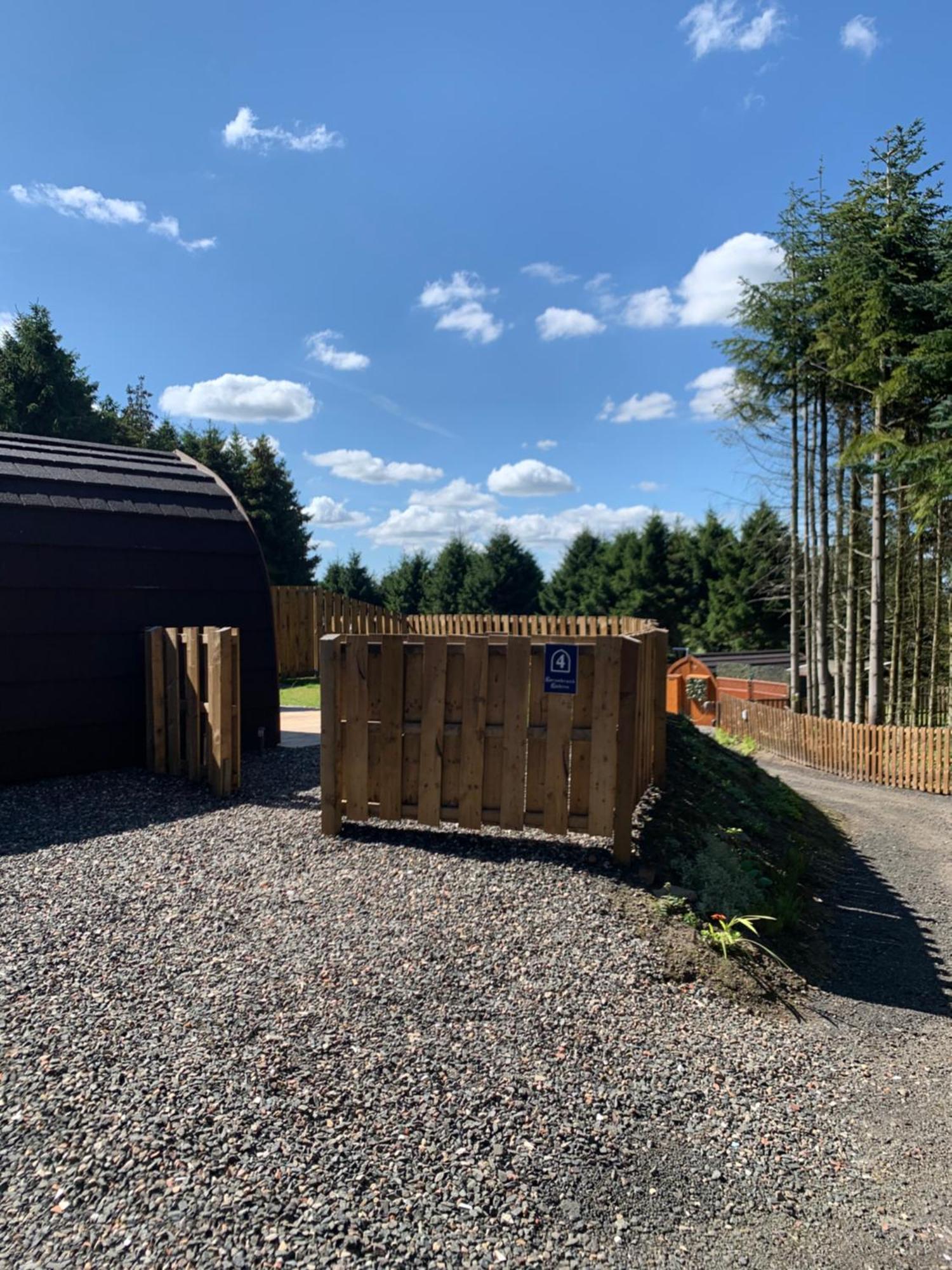 Kersebrock Kabins Falkirk Dış mekan fotoğraf